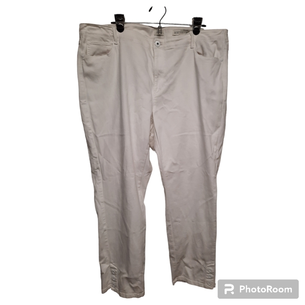 J. Jill (22W) Denim Authentic Fit, Slim Ankle White Jeans - Snap Button Ankles